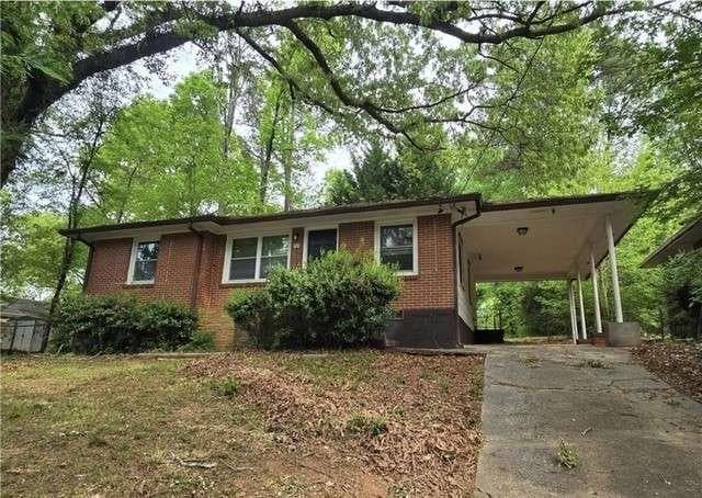 3 bedroom, 2 bathroom, 1,408 sq ft single family residence sold at 767 Vinson Place, Atlanta, GA 30315