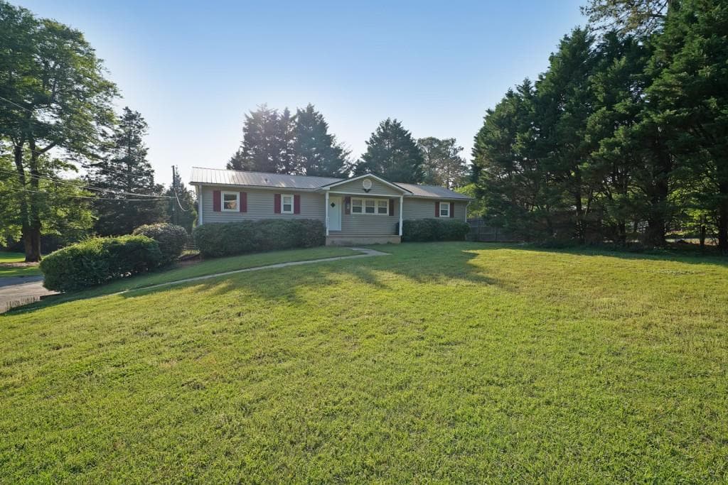 3 bedroom, 2 bathroom single family residence sold at 1003 Wiley Bridge Road, Woodstock, GA 30188