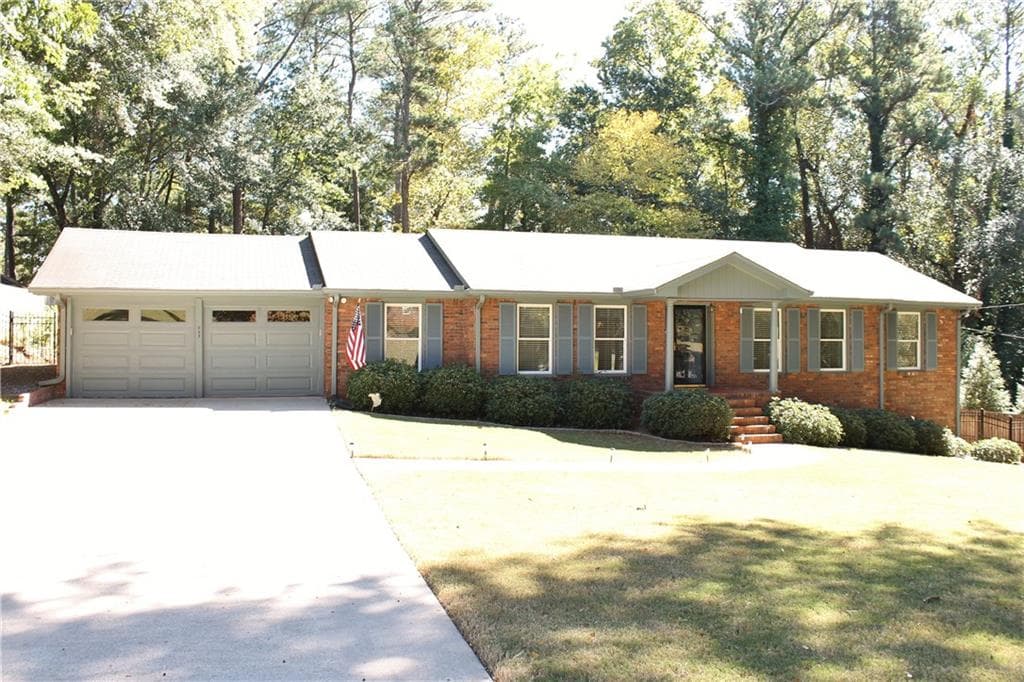 955 Melody Lane, Roswell, GA 30075 — most recent listing photo