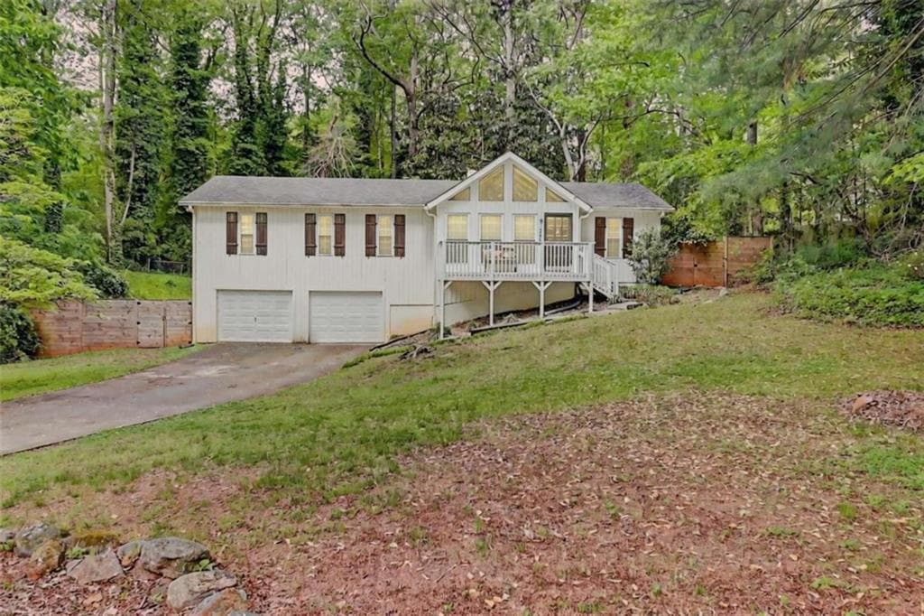 3 bedroom, 2 bathroom single family residence sold at 3861 Hanover Court, Marietta, GA 30062