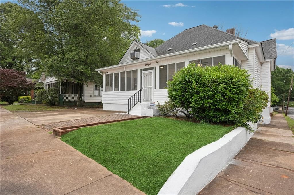 1796 Center Avenue, East Point, GA 30344 — most recent listing photo
