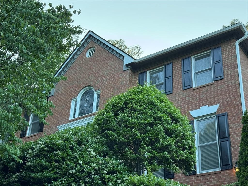 990 Azalea Drive, Roswell, GA 30075 — most recent listing photo