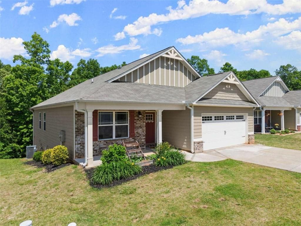 185 Sugar Creek Drive, Cornelia, GA 30531 — most recent listing photo