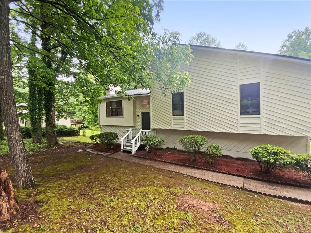 2325 Sebring Court, Marietta, GA 30064 — most recent listing photo
