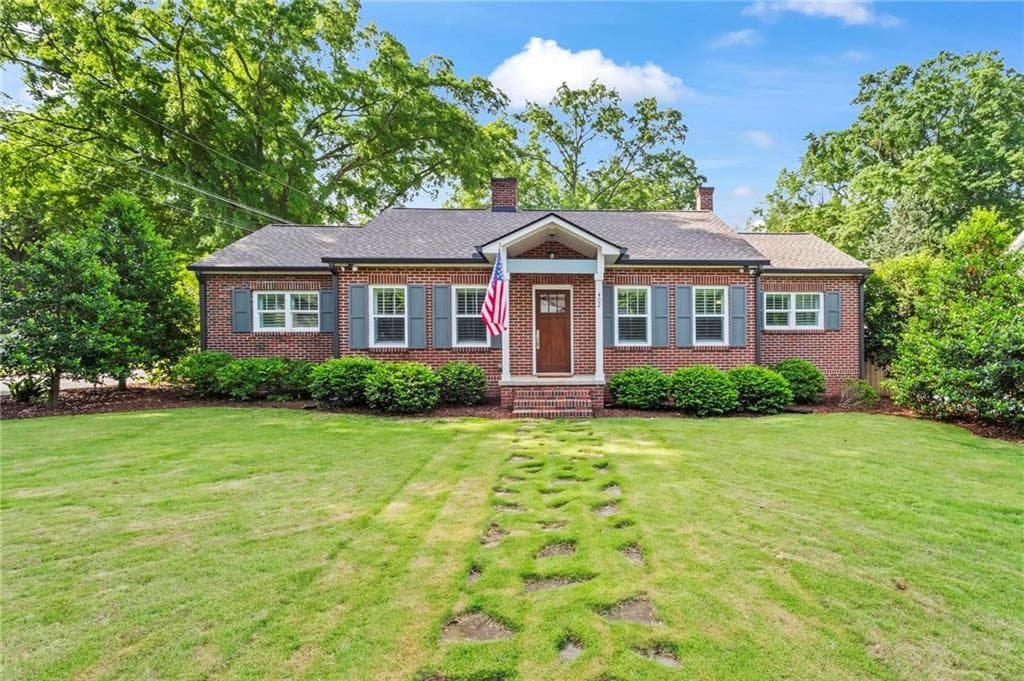3 bedroom, 2 bathroom single family residence sold at 402 West Avenue, Cartersville, GA 30120
