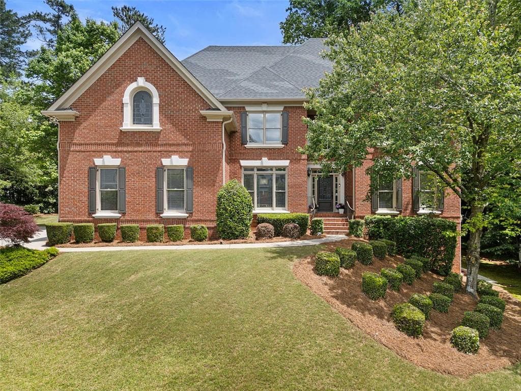 6 bedroom, 5 bathroom single family residence sold at 330 Broad Leaf Court, Johns Creek, GA 30022