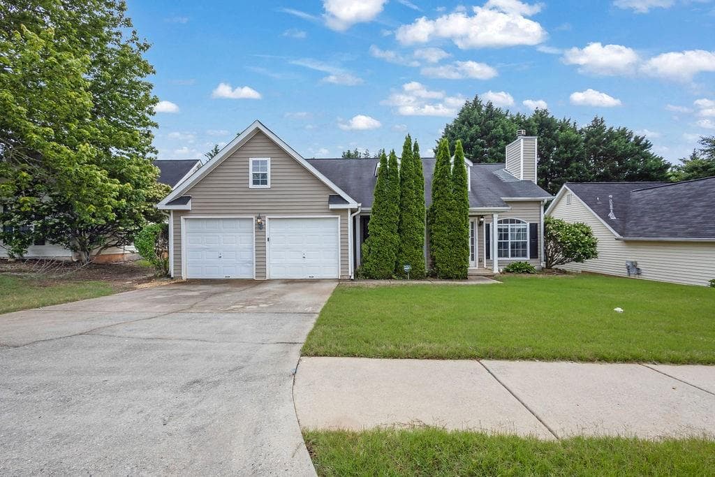 3020 Meadow Glen Pass, Fairburn, GA 30213 — most recent listing photo