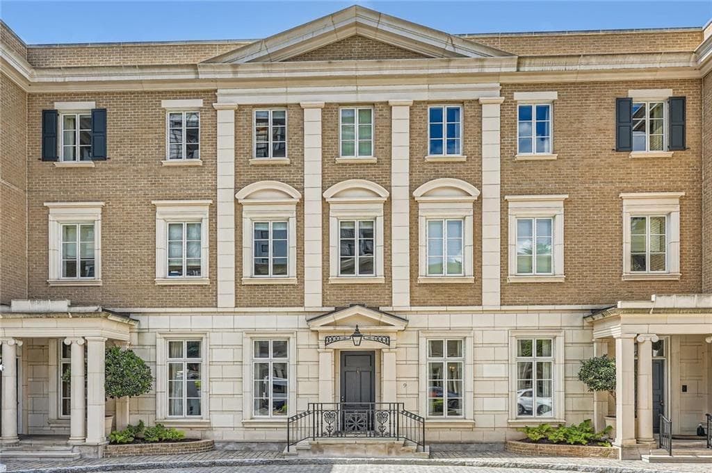 2440 Peachtree Road 9, Atlanta, GA 30305 — most recent listing photo