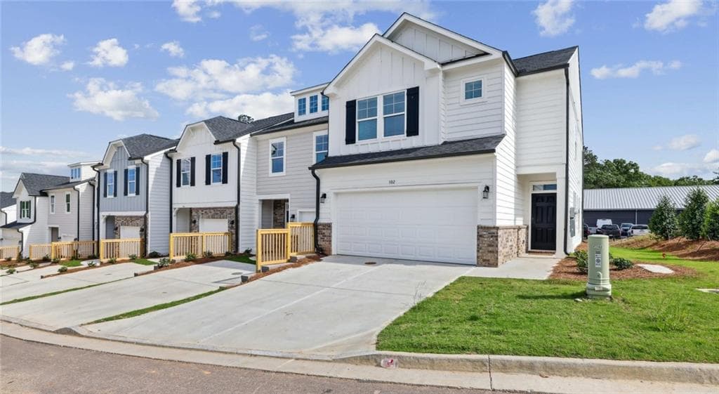 3 bedroom, 3 bathroom, 1,816 sq ft townhouse for rent at 102 Fairlie Parkway Elijah, Cartersville, GA 30121 for $2,408 a month
