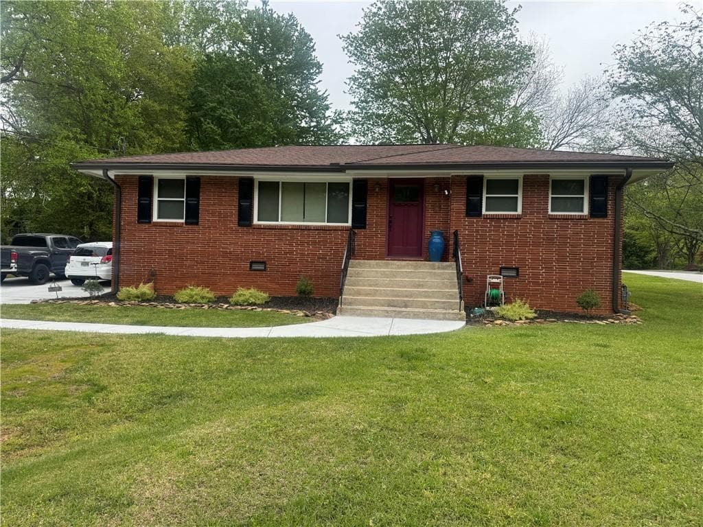 2 bedroom, 1 bathroom single family residence sold at 3731 Wisteria Lane, Smyrna, GA 30082