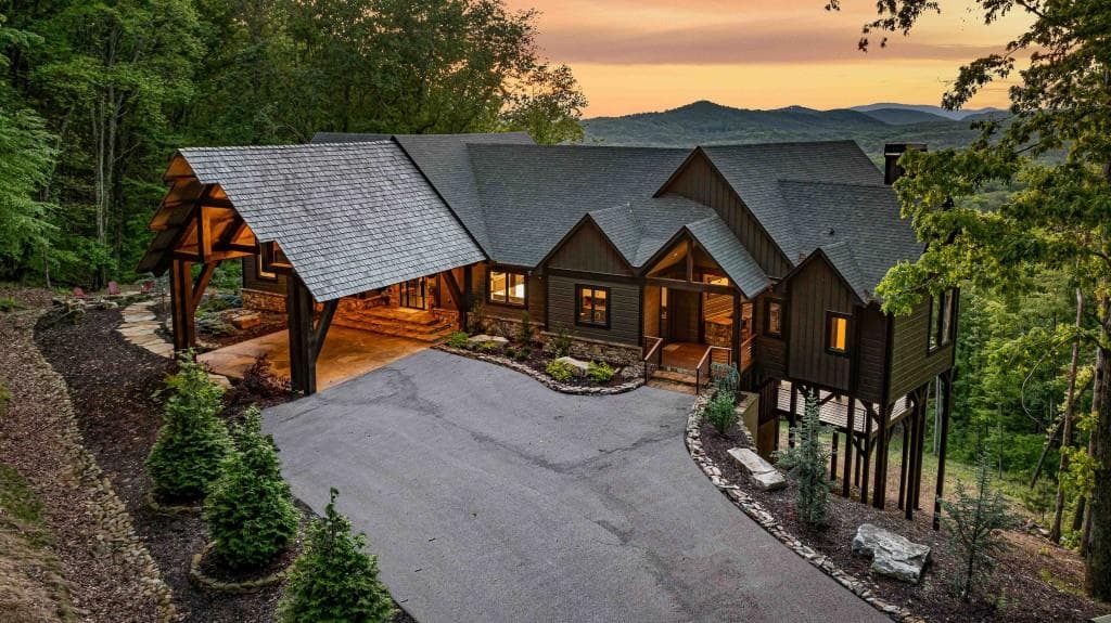 5 bedroom, 6 bathroom single family residence sold at 348 Round Top Road, Mineral Bluff, GA 30559