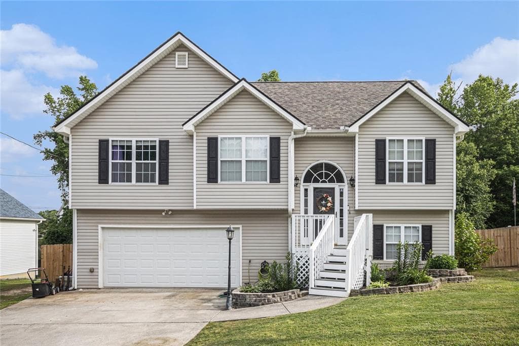 4 bedroom, 3 bathroom single family residence sold at 251 Hunt Club Circle, Temple, GA 30179
