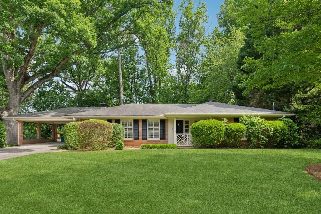 4 bedroom, 2 bathroom, 2,646 sq ft single family residence sold at 500 Read Lane, Atlanta, GA 30328
