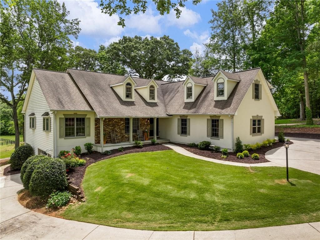 6 bedroom, 4 bathroom, 5,524 sq ft single family residence sold at 5825 Sweetbottom Lane, Clermont, GA 30527