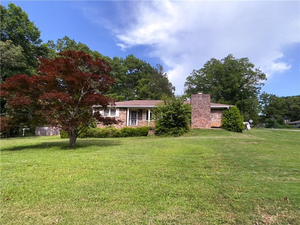 3 bedroom, 2 bathroom single family residence sold at 4179 Westview Street, Douglasville, GA 30135