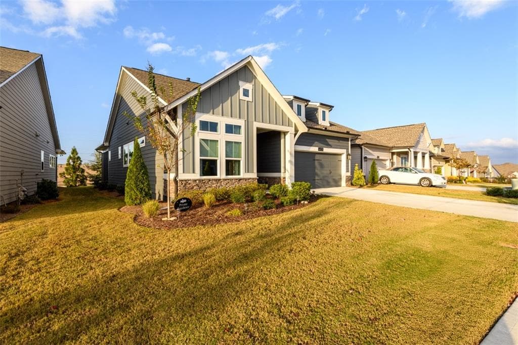 2 bedroom, 2 bathroom, 1,906 sq ft single family residence sold at 6821 Bungalow Road, Flowery Branch, GA 30542