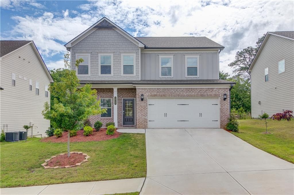 5 bedroom, 3 bathroom single family residence sold at 4628 Silver Oak Drive, Gainesville, GA 30504