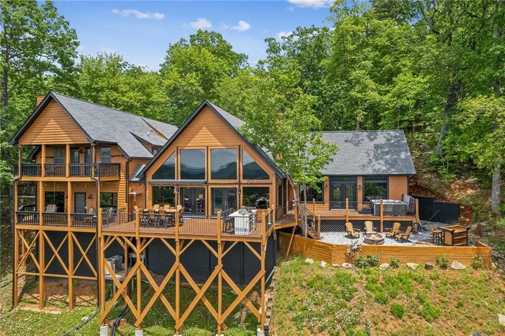 672 Foot Hills Drive, Cleveland, GA 30528 — most recent listing photo