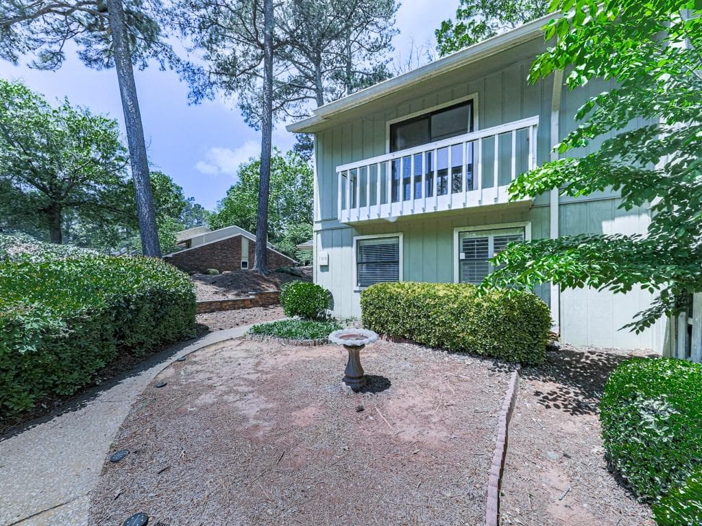 708 Hanover Lane, Marietta, GA 30067 — most recent listing photo