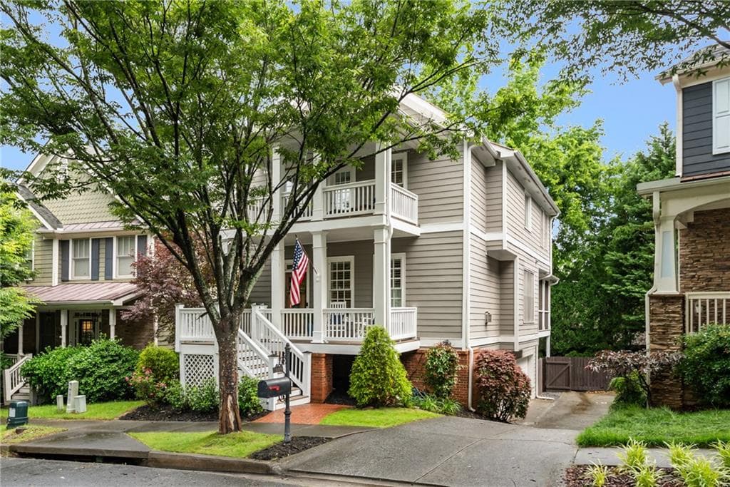 4 bedroom, 4 bathroom single family residence sold at 1626 Gilstrap Lane, Atlanta, GA 30318