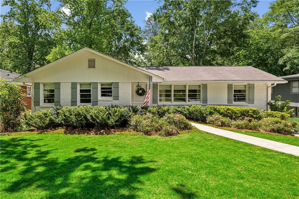 3 bedroom, 4 bathroom single family residence sold at 389 Valley Brook Drive, Atlanta, GA 30342