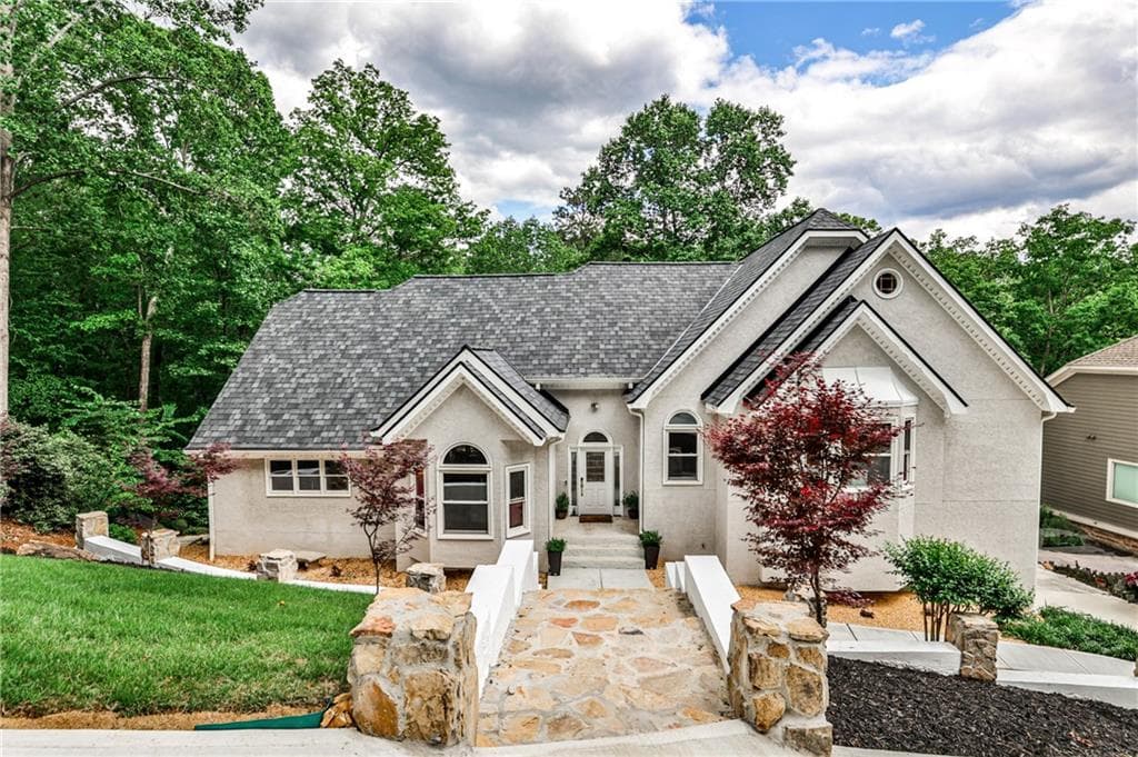 4 bedroom, 4 bathroom single family residence sold at 2682 Boulder Creek Drive, Roswell, GA 30075