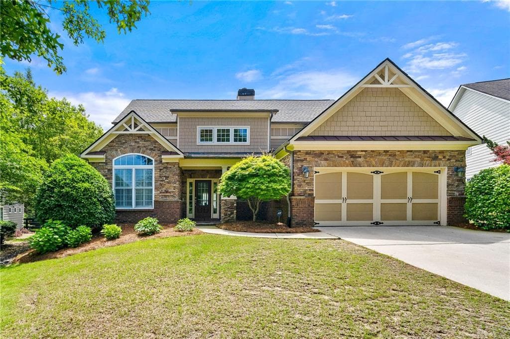 3 bedroom, 3 bathroom, 2,929 sq ft single family residence sold at 7878 Brass Lantern Drive, Flowery Branch, GA 30542