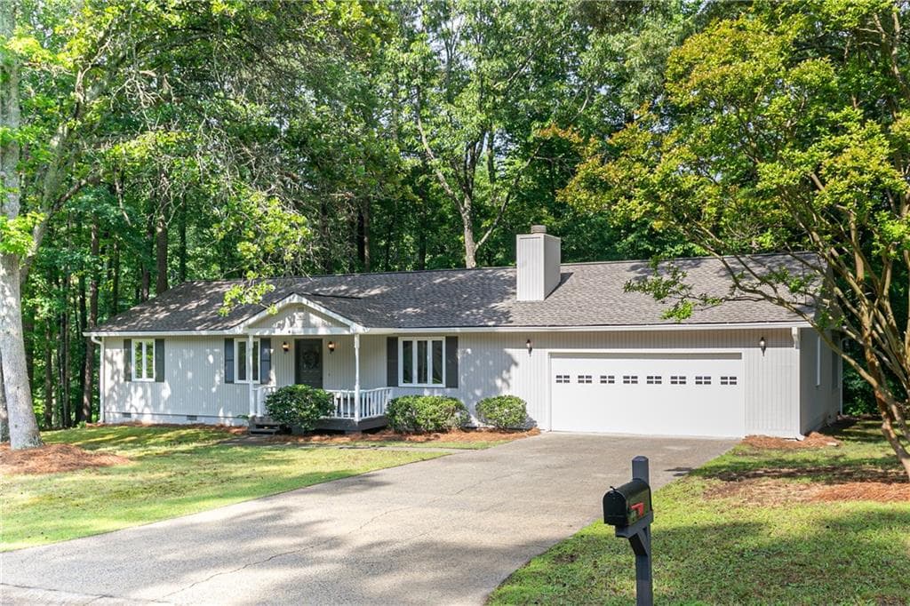 3 bedroom, 2 bathroom single family residence sold at 5819 Stonehaven Drive, Kennesaw, GA 30152