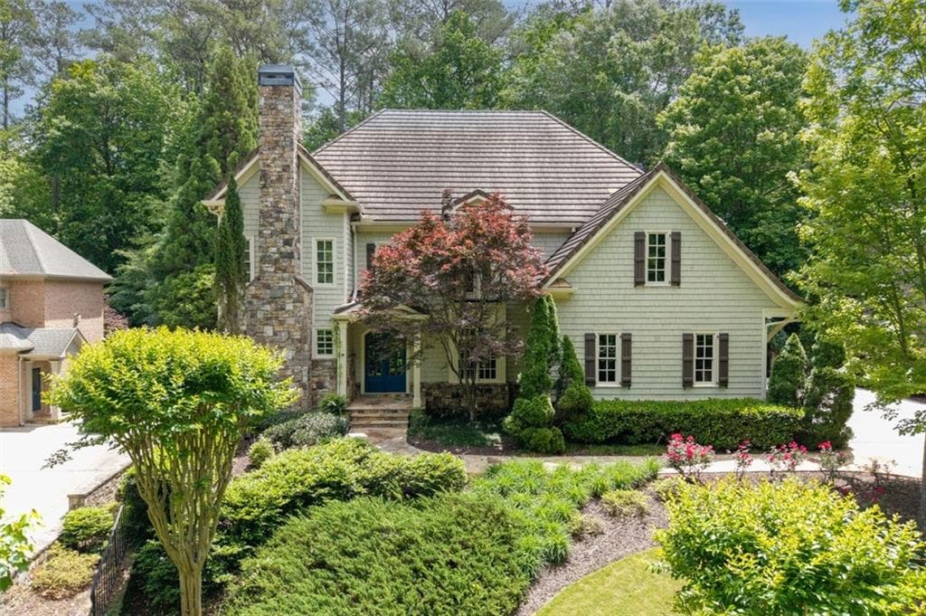 6 bedroom, 6 bathroom, 4,486 sq ft single family residence sold at 4101 Rickenbacker Drive, Atlanta, GA 30342