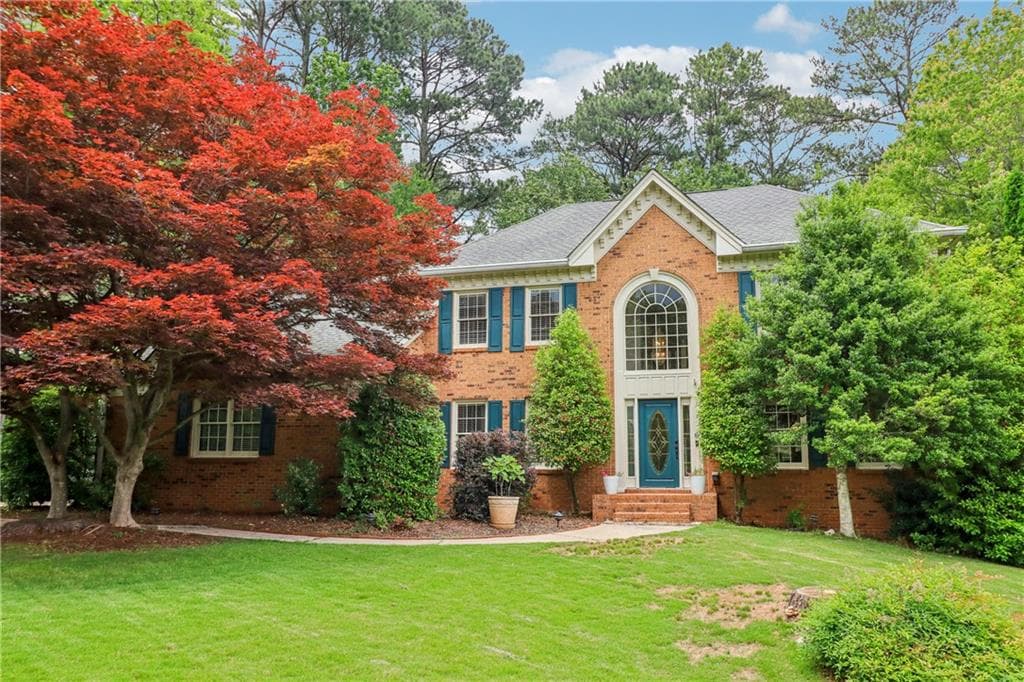 5 bedroom, 3 bathroom single family residence sold at 828 Guinevere Way, Lilburn, GA 30047