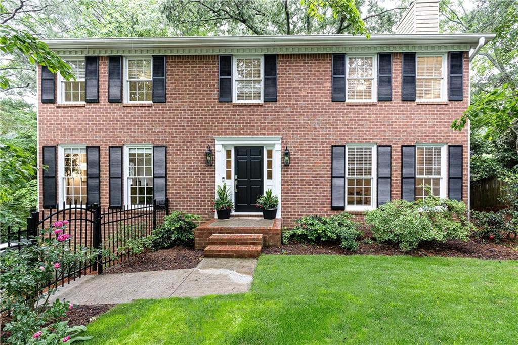 4 bedroom, 3 bathroom single family residence sold at 535 Silver Pine Trail, Roswell, GA 30076