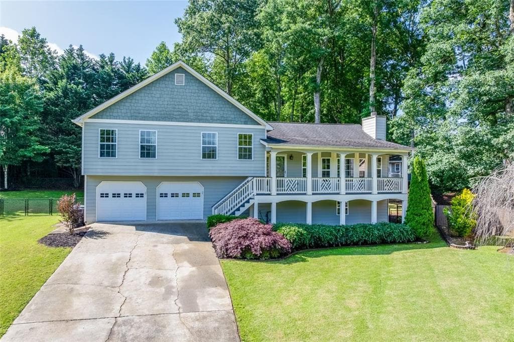 4 bedroom, 3 bathroom single family residence sold at 850 OLD SPRING Way, Sugar Hill, GA 30518
