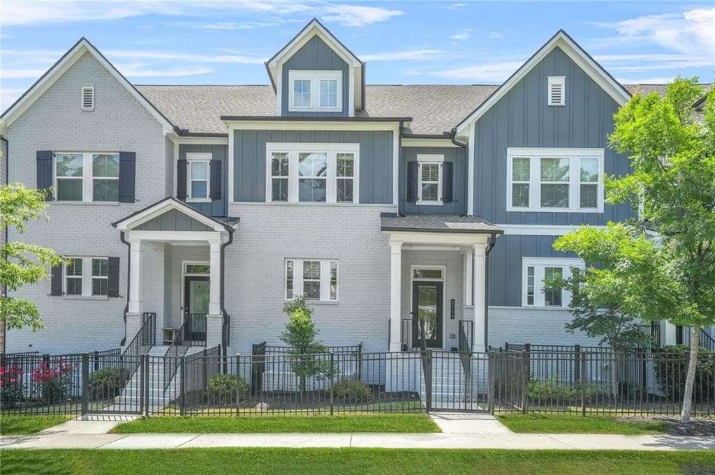 4 bedroom, 4 bathroom townhouse sold at 2744 Bell Drive, Smyrna, GA 30080