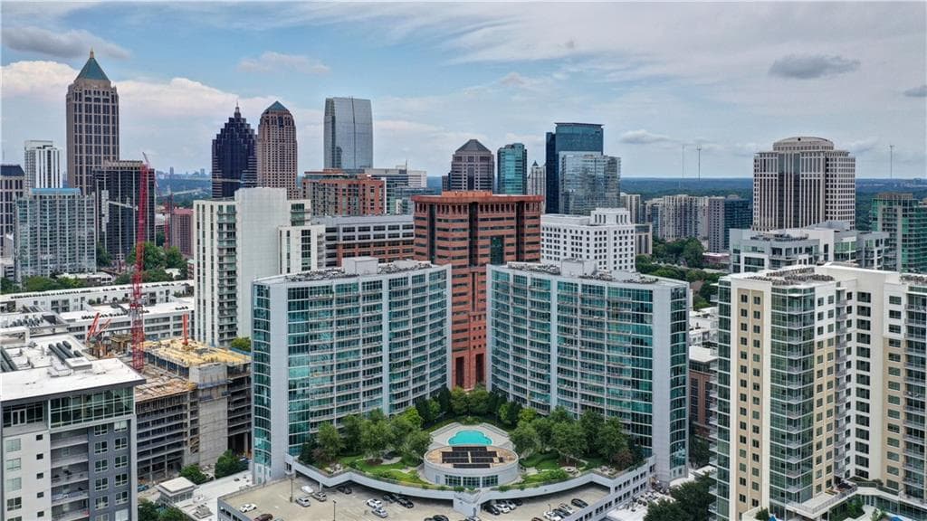 1 bedroom, 1 bathroom, 828 sq ft condominium sold at 950 W Peachtree Street 1613, Atlanta, GA 30309