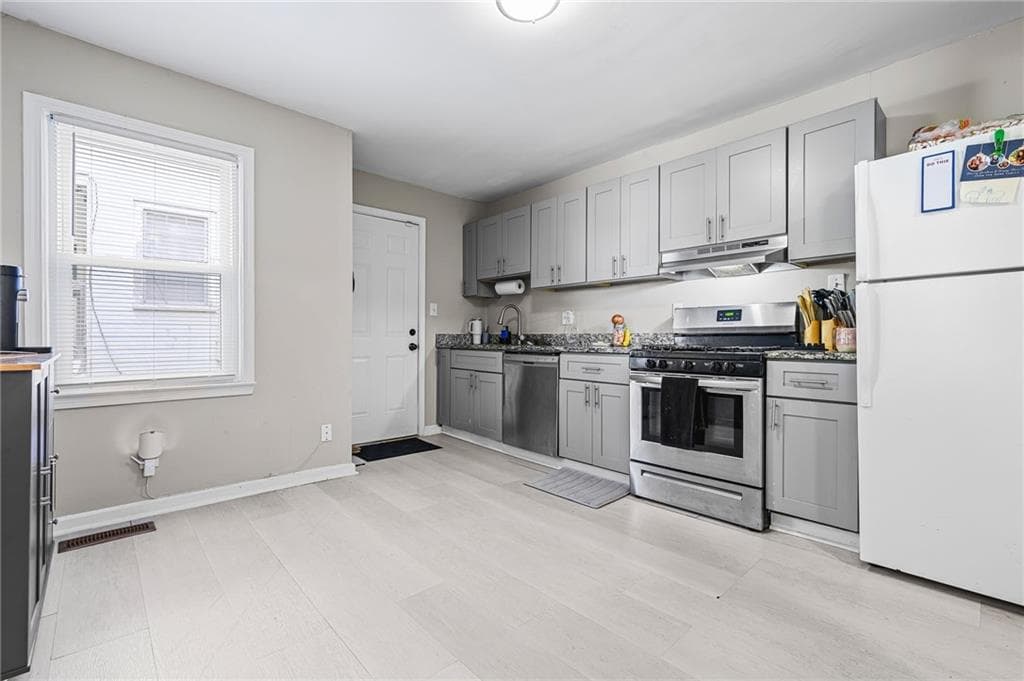 duplex under contract at 454 Birney Street, Marietta, GA 30060 — photo 10