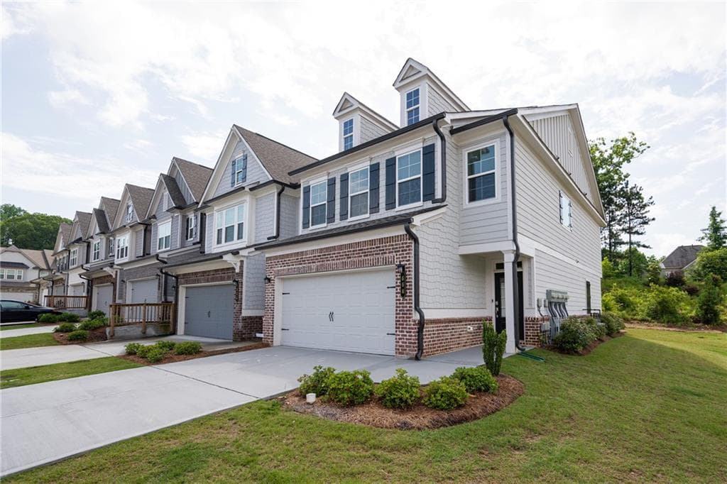 668 Isom Walk, Suwanee, GA 30024 — most recent listing photo