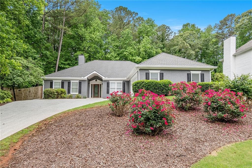 3 bedroom, 2 bathroom, 2,152 sq ft single family residence sold at 703 Kirkwood Circle, Woodstock, GA 30189