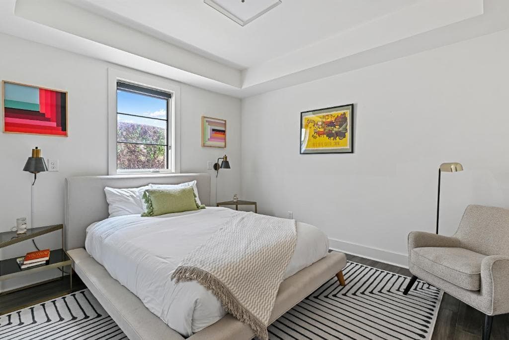 2 bedroom, 2 bathroom, 1,400 sq ft apartment for rent at 634 Bonaventure Avenue 3, Atlanta, GA 30306 for $3,700 a month — photo 3