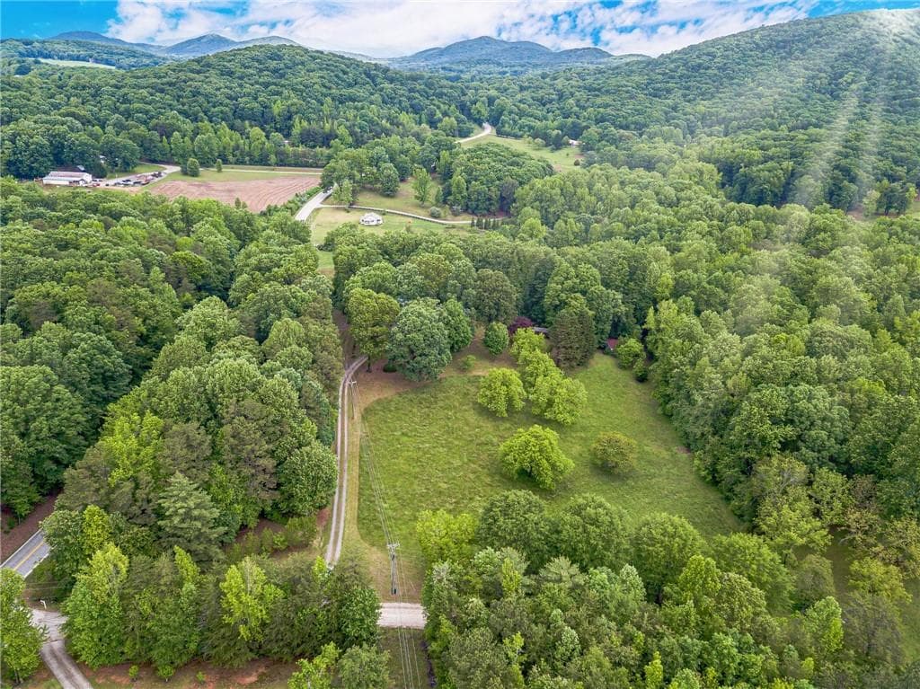 6926 Whelchel Circle, Clermont, GA 30527 — most recent listing photo