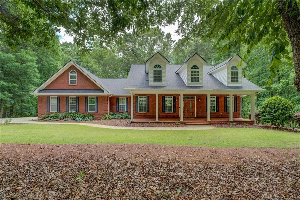 5 bedroom, 4 bathroom single family residence sold at 15 Walnut Ridge Way, Covington, GA 30014