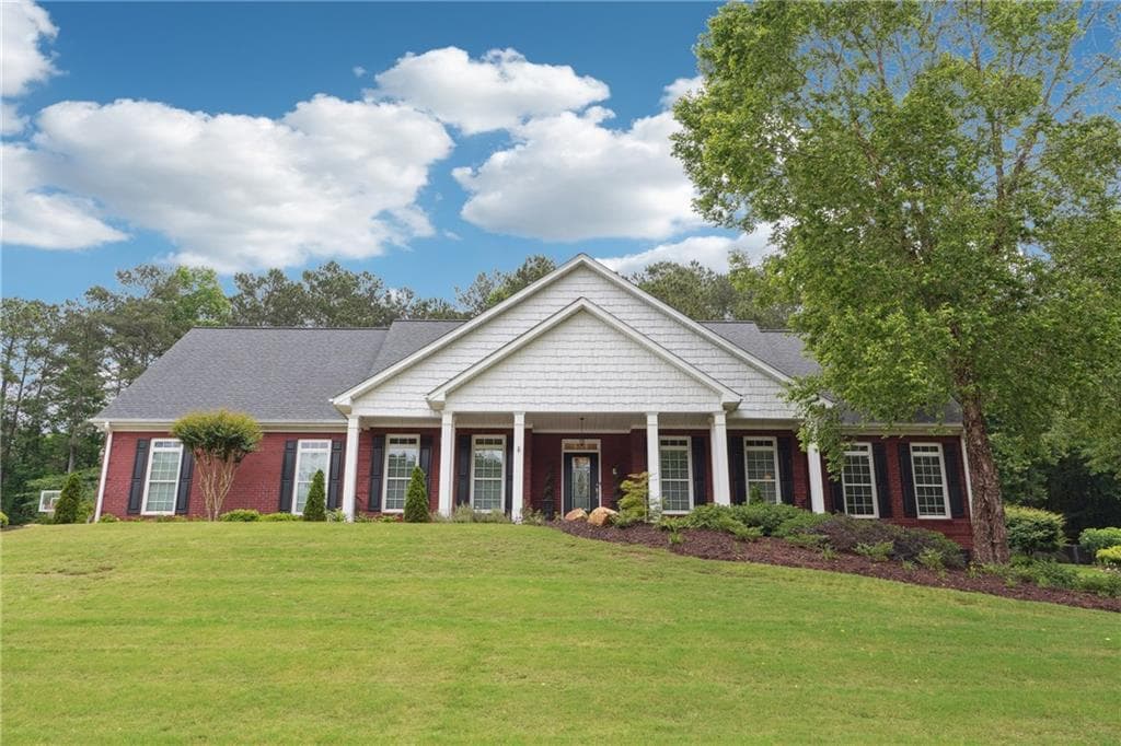 825 Kennedy Court, Loganville, GA 30052 — most recent listing photo