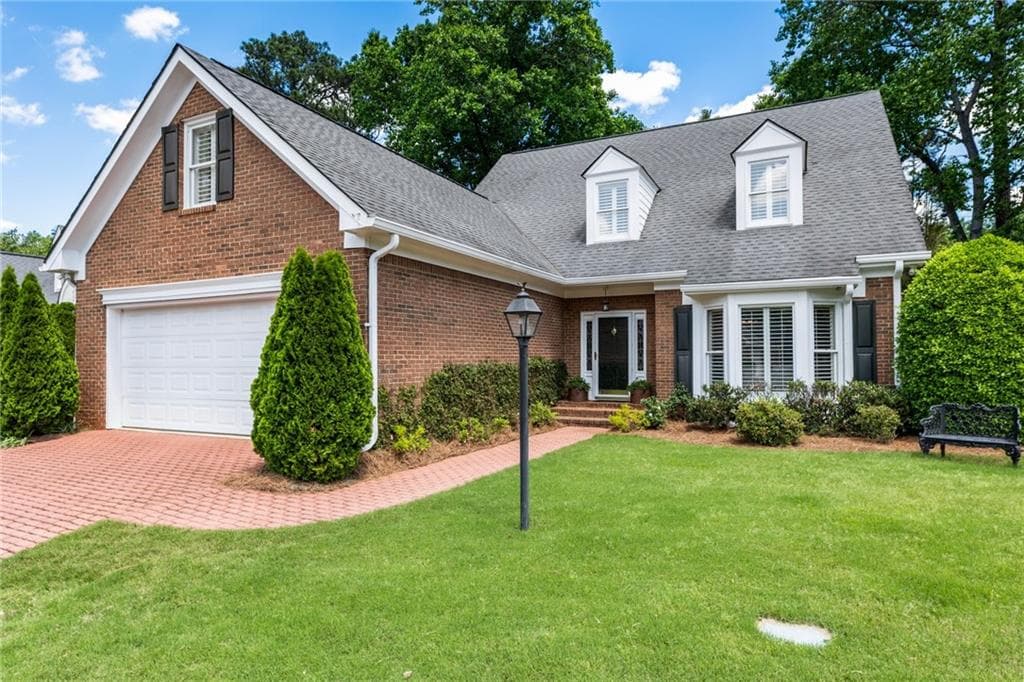 3 bedroom, 4 bathroom single family residence sold at 567 N Palisades Circle, Marietta, GA 30067