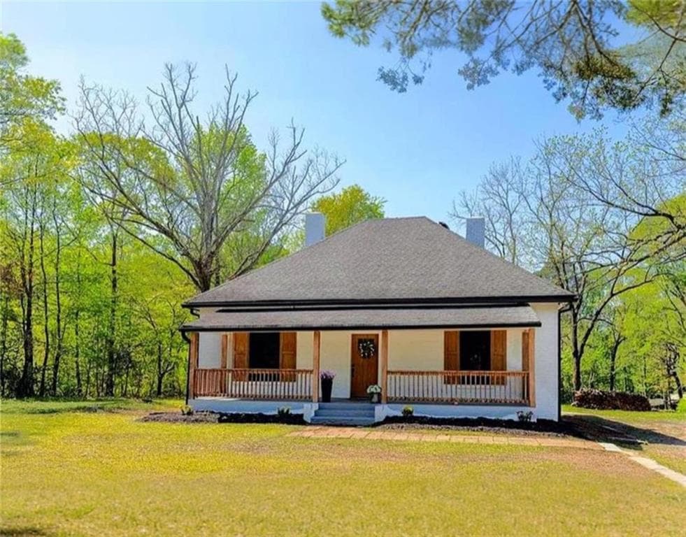 3 bedroom, 3 bathroom single family residence sold at 6592 Factory Shoals Road, Mableton, GA 30126