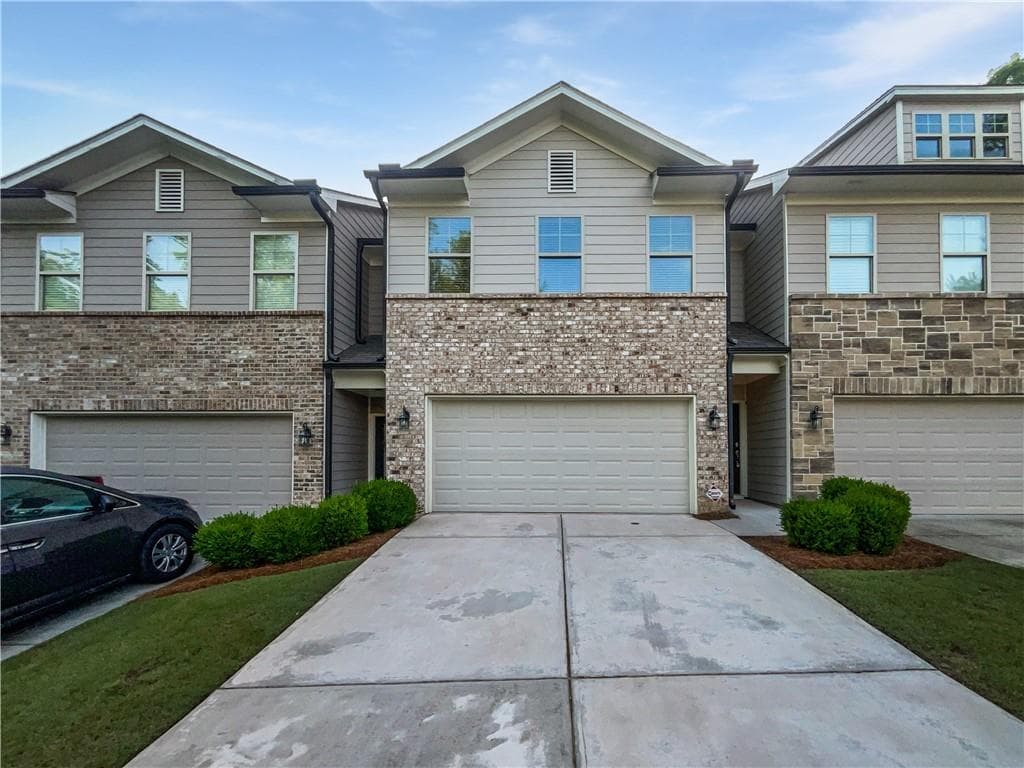 3 bedroom, 3 bathroom, 1,952 sq ft condominium sold at 3279 Wild Basil Lane, Buford, GA 30519