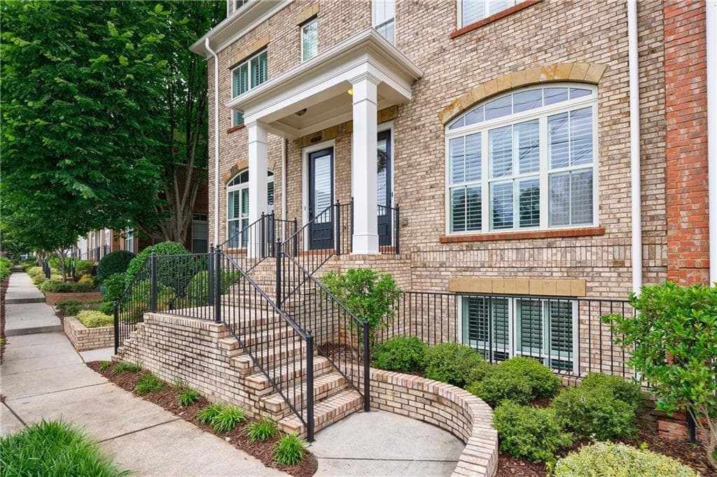 359 Alderwood Lane, Atlanta, GA 30328 — most recent listing photo