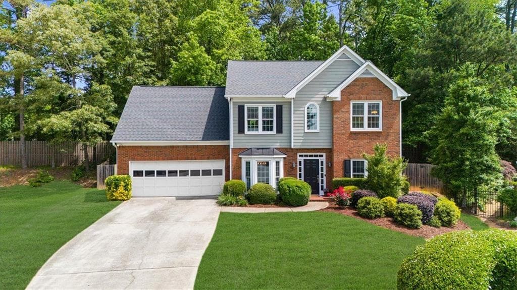 4 bedroom, 3 bathroom, 2,049 sq ft single family residence sold at 2865 Ivey Oaks Lane, Roswell, GA 30076