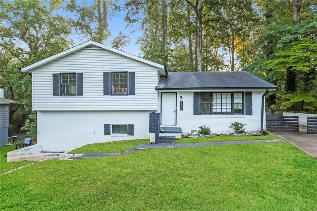 4 bedroom, 3 bathroom, 1,924 sq ft single family residence sold at 6864 Maddox Road, Morrow, GA 30260