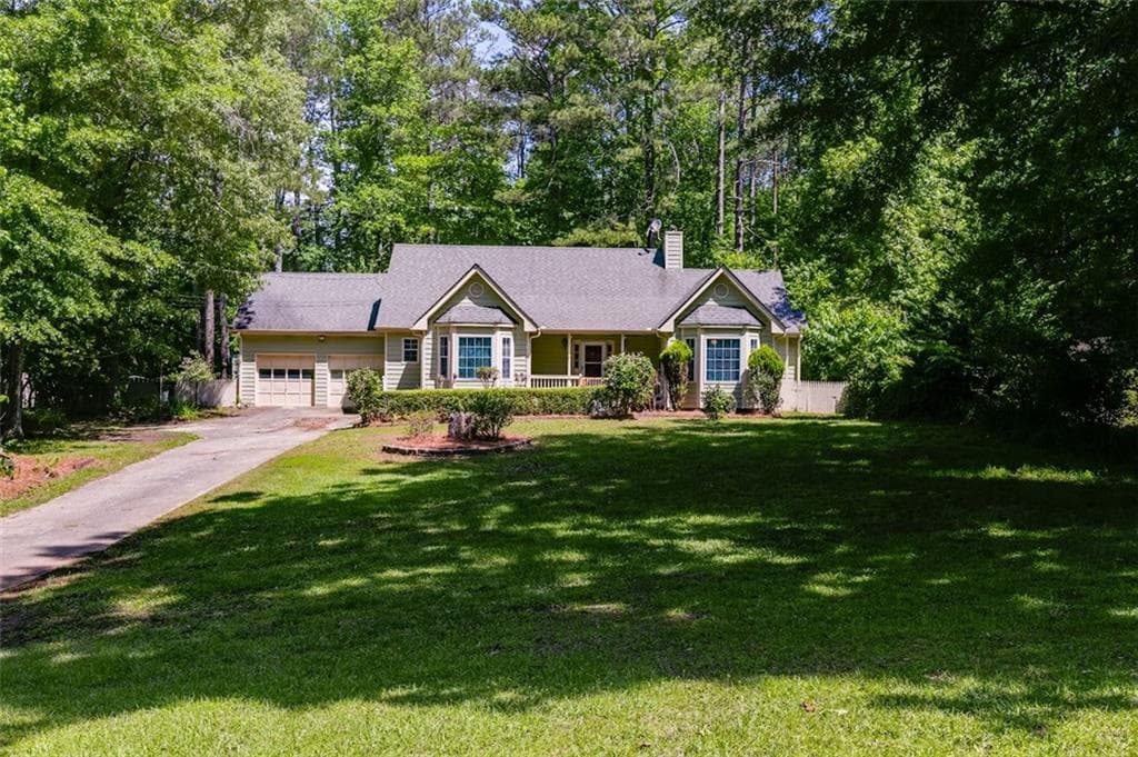 3 bedroom, 2 bathroom, 1,648 sq ft single family residence sold at 261 Township Drive, Hiram, GA 30141