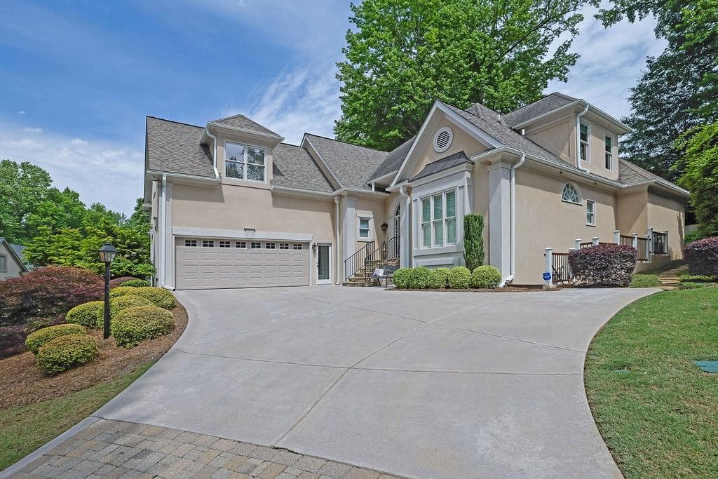 5 bedroom, 5 bathroom single family residence sold at 4566 Fountain Drive, Marietta, GA 30067