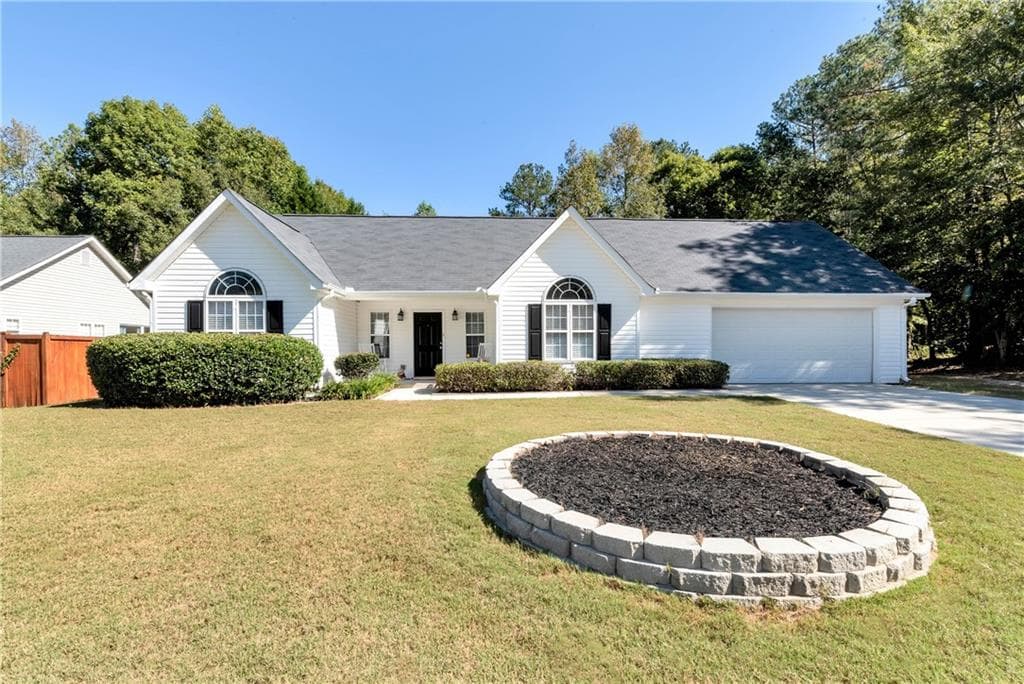 3 bedroom, 2 bathroom single family residence sold at 540 Windermere Drive, Loganville, GA 30052
